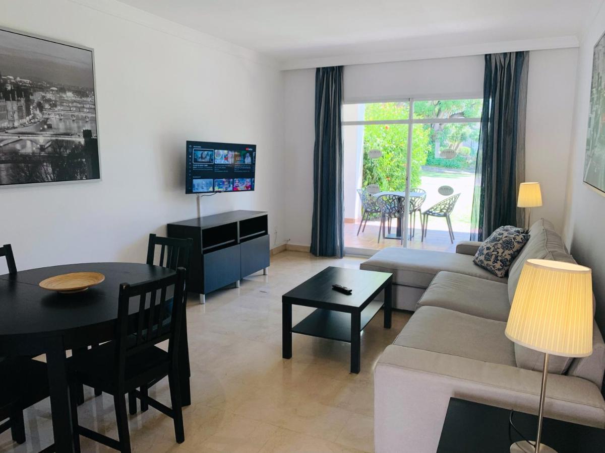 Apartamento Aloha Gardens By Vacation Care Marbella Habitación foto