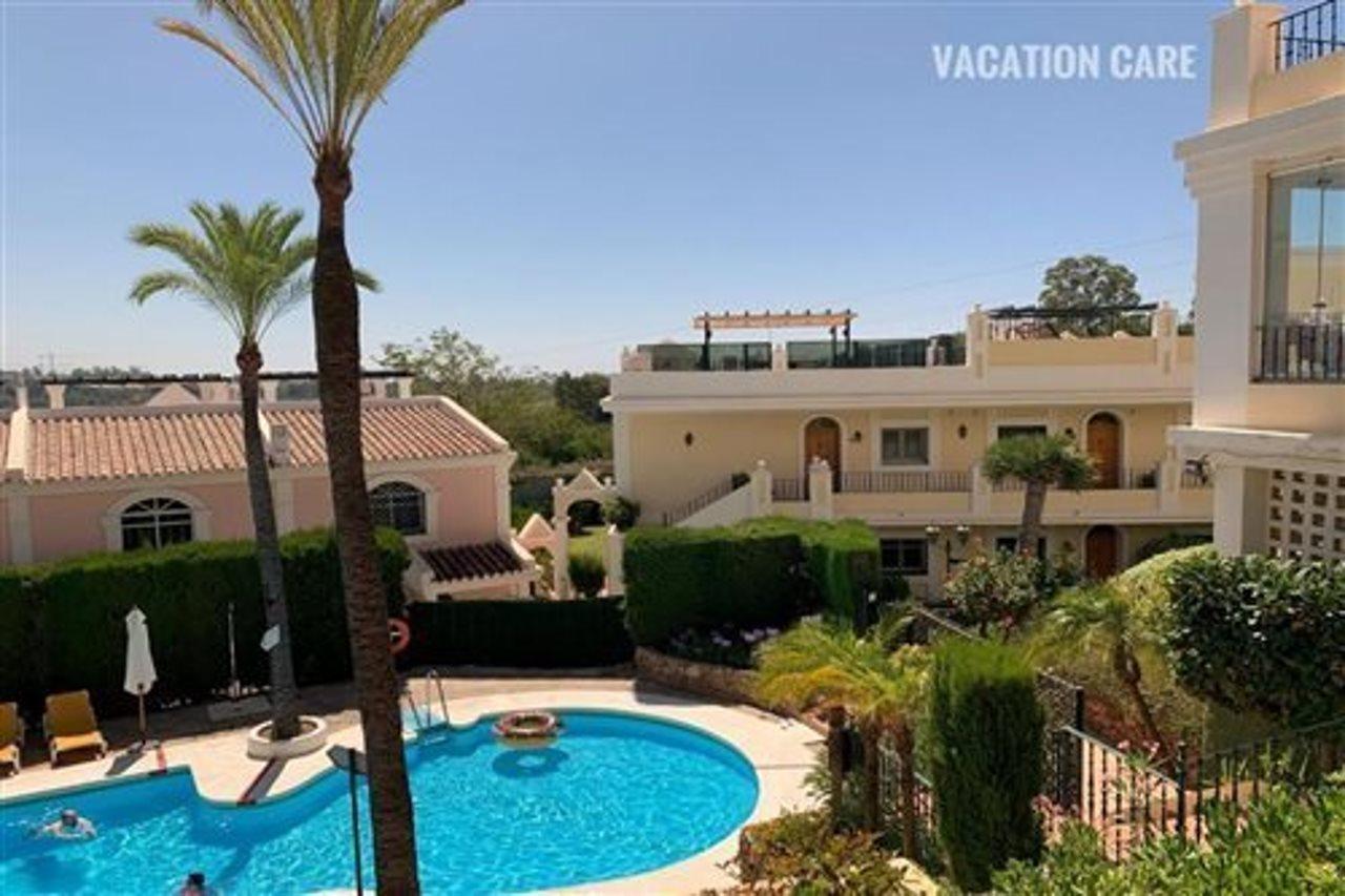 Apartamento Aloha Gardens By Vacation Care Marbella Exterior foto